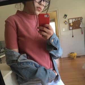 Dusty rose short sleeve shirt with mock collar